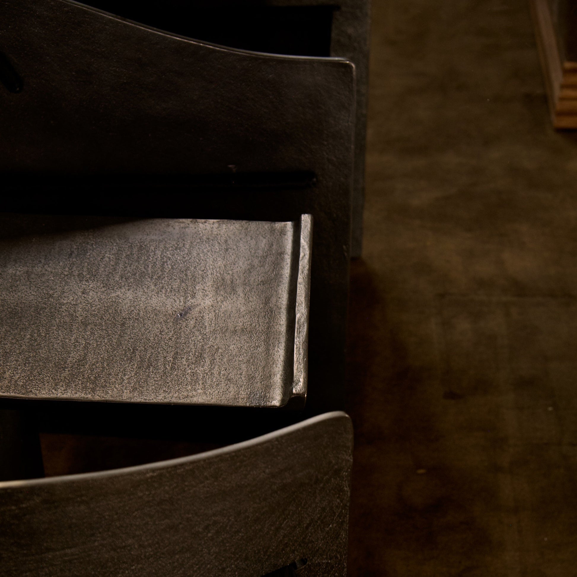 Table d'appoint à poutre en I