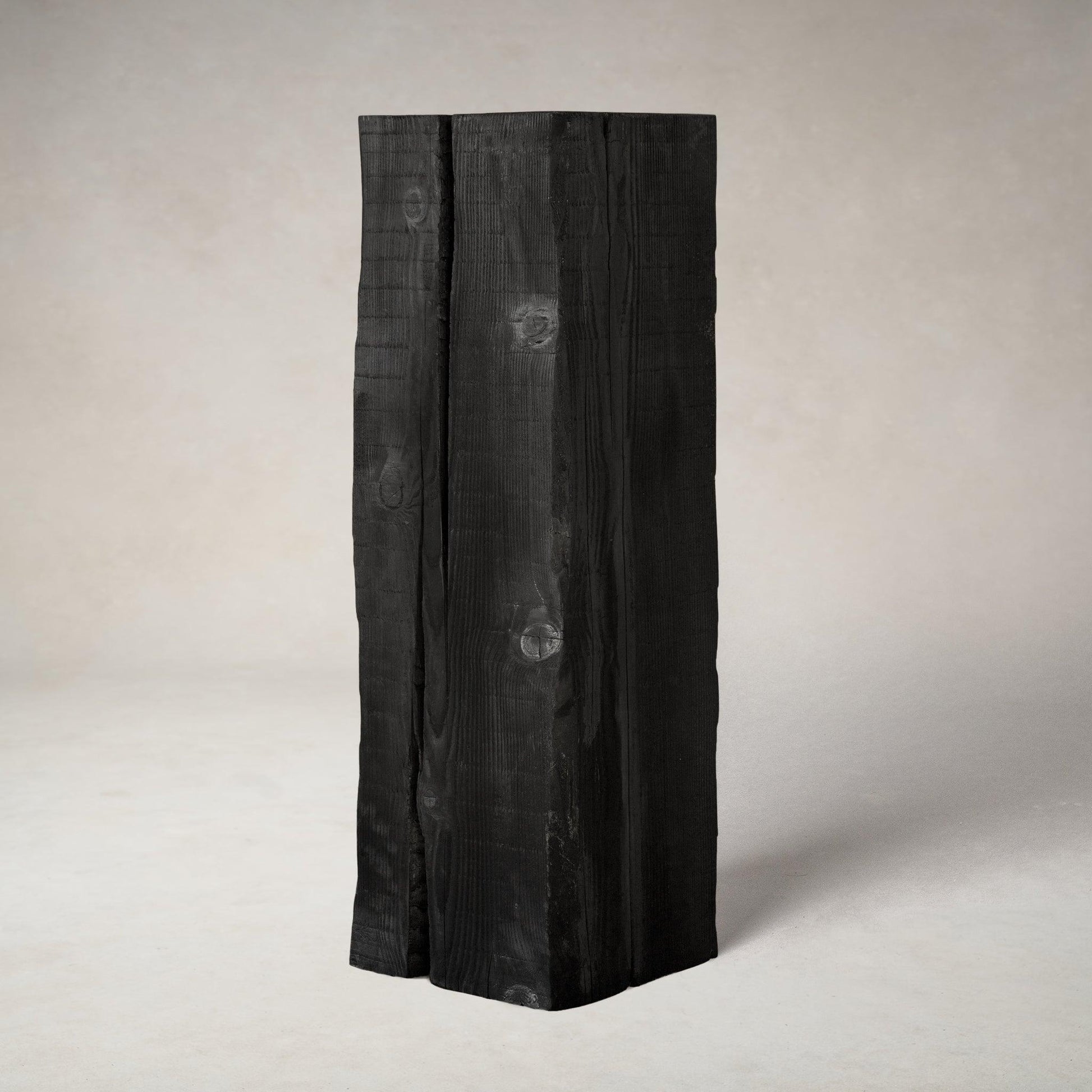 Piédestal de sculpture au fusain - Grand
